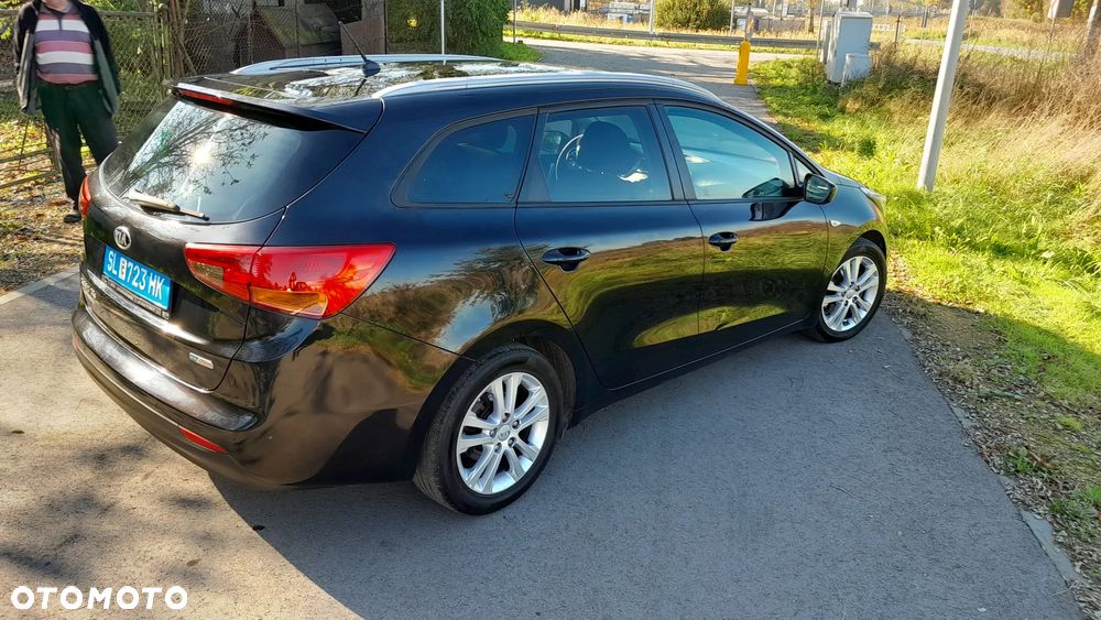 Kia Ceed - 25
