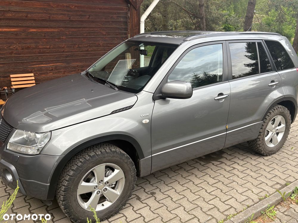 Suzuki Grand Vitara 1.9 DDiS Premium EU5 - 2