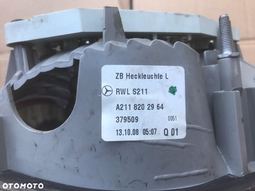 Mercedes E-Klasa W211 06-08 Lift Lampa Prawa Lewa Kombi w klapę. - 4