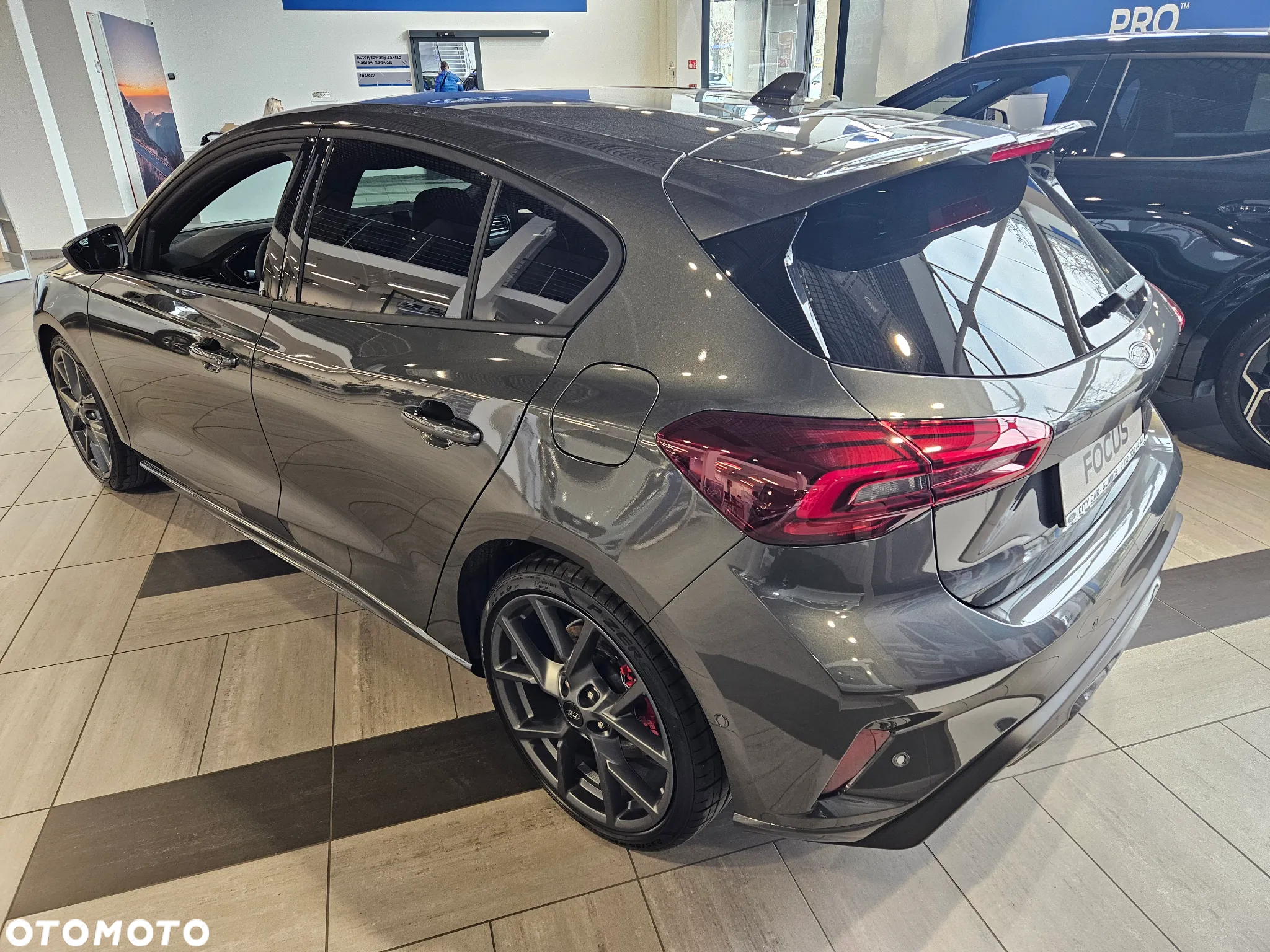 Ford Focus 2.3 EcoBoost ST X - 9
