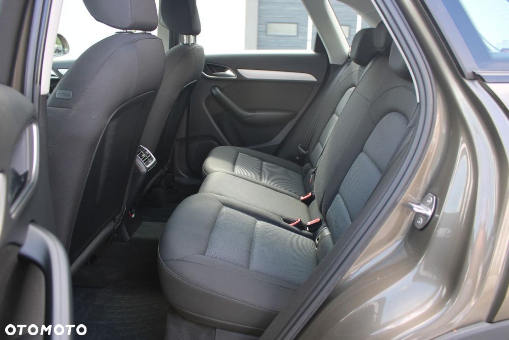 Audi Q3 - 22