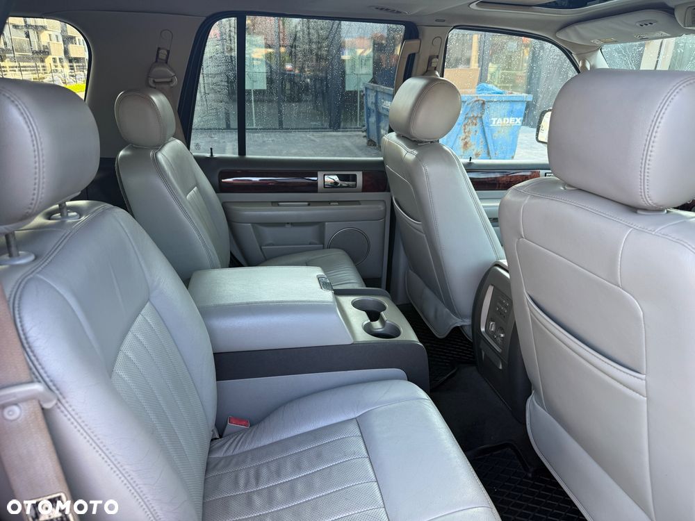 Lincoln Navigator 5.4 4WD - 18