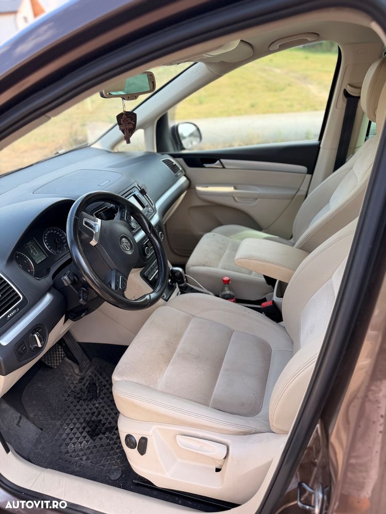 Volkswagen Sharan 2.0 TDI DSG BlueMotion Technology Comfortline - 2