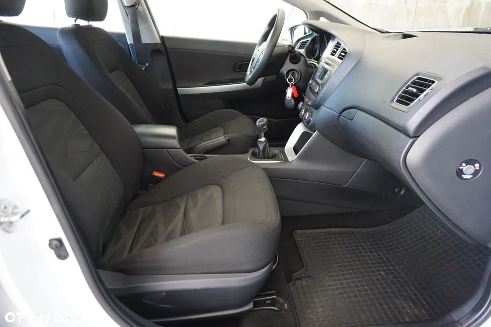 Kia Ceed 1.4 Business Line - 23