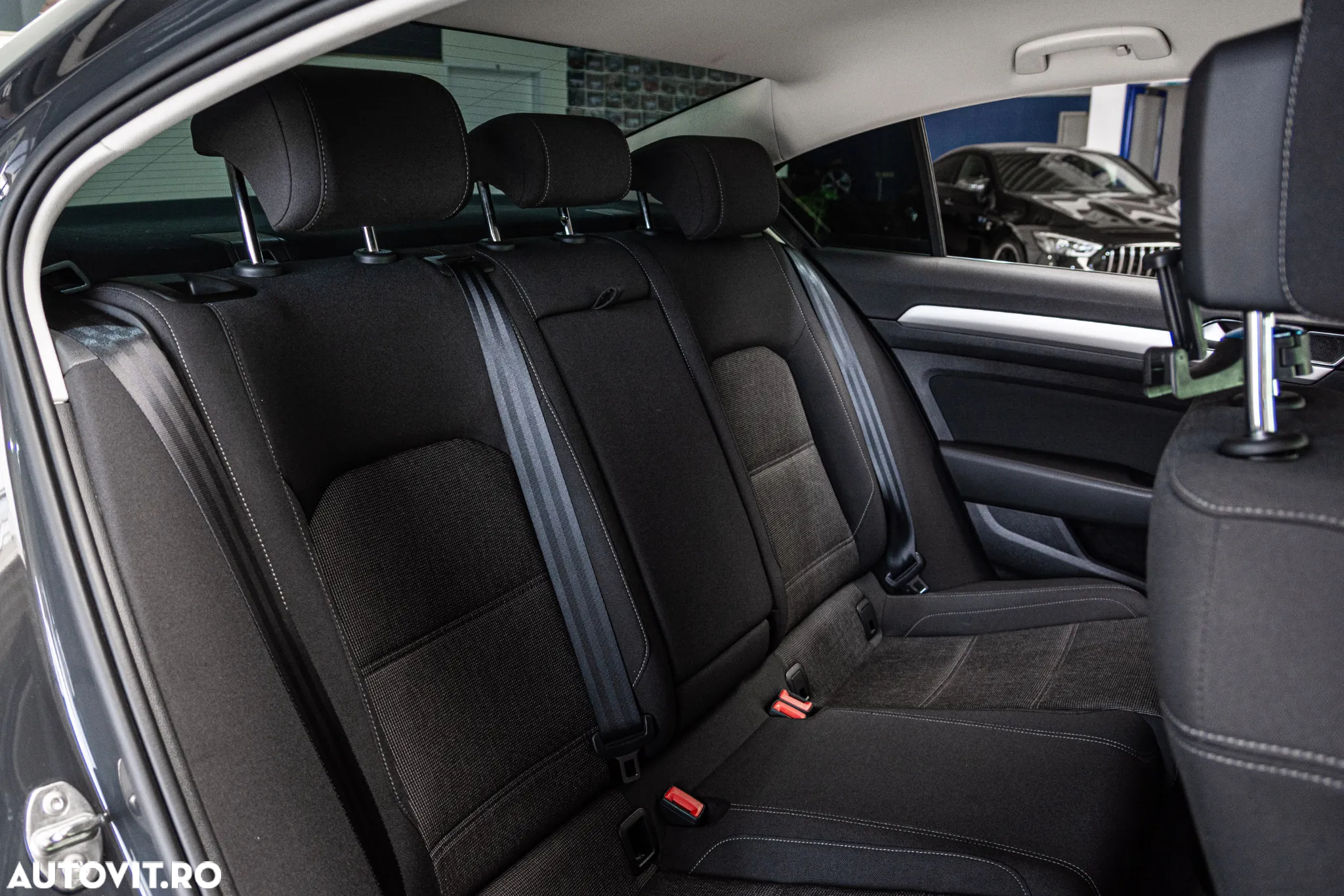 Volkswagen Passat 2.0 TDI DSG Highline - 29