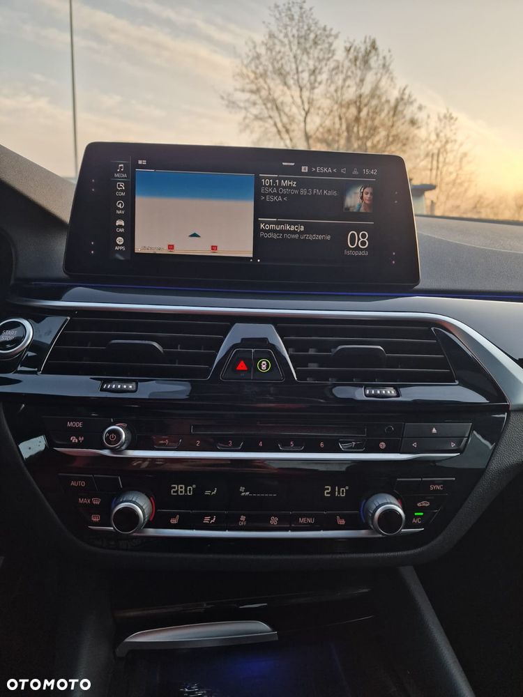 BMW Seria 5 530e iPerformance Sport Line sport - 14