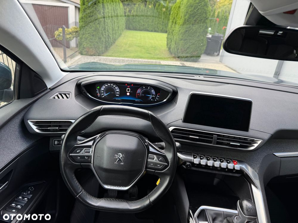 Peugeot 5008 1.5 BlueHDi Allure S&S - 9