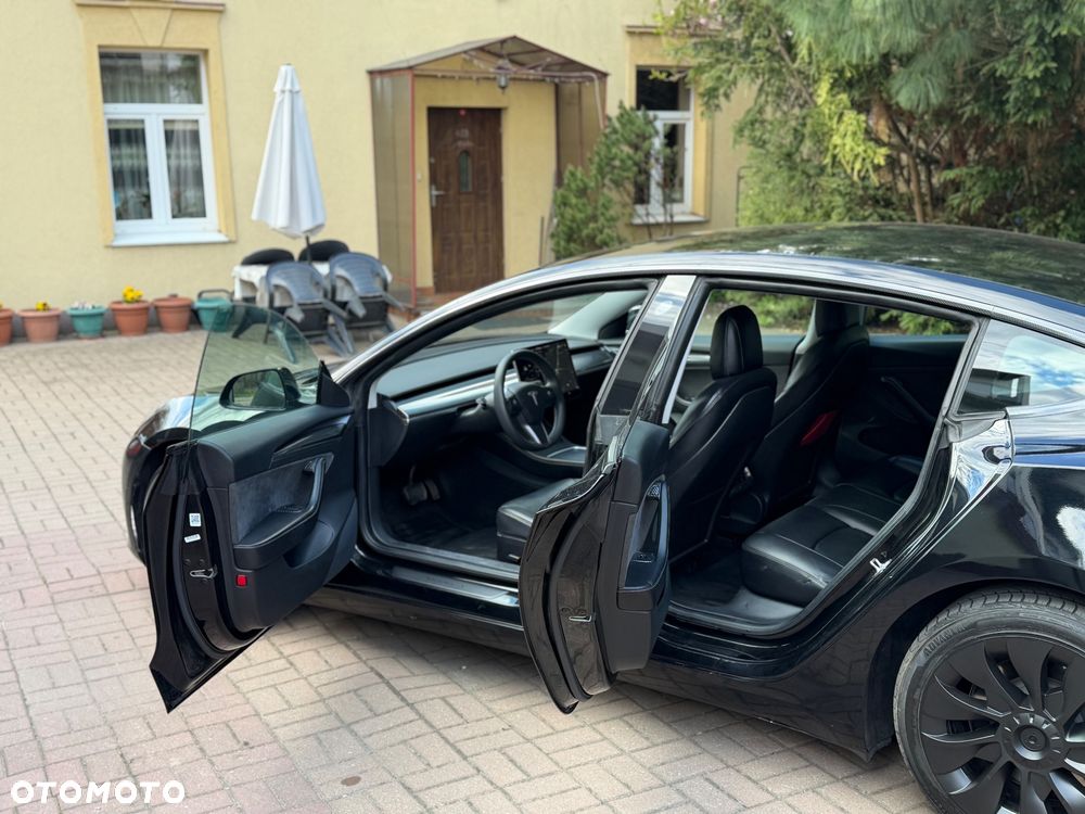 Tesla Model 3 Standard Reichweite Plus Hinterradantrieb - 21