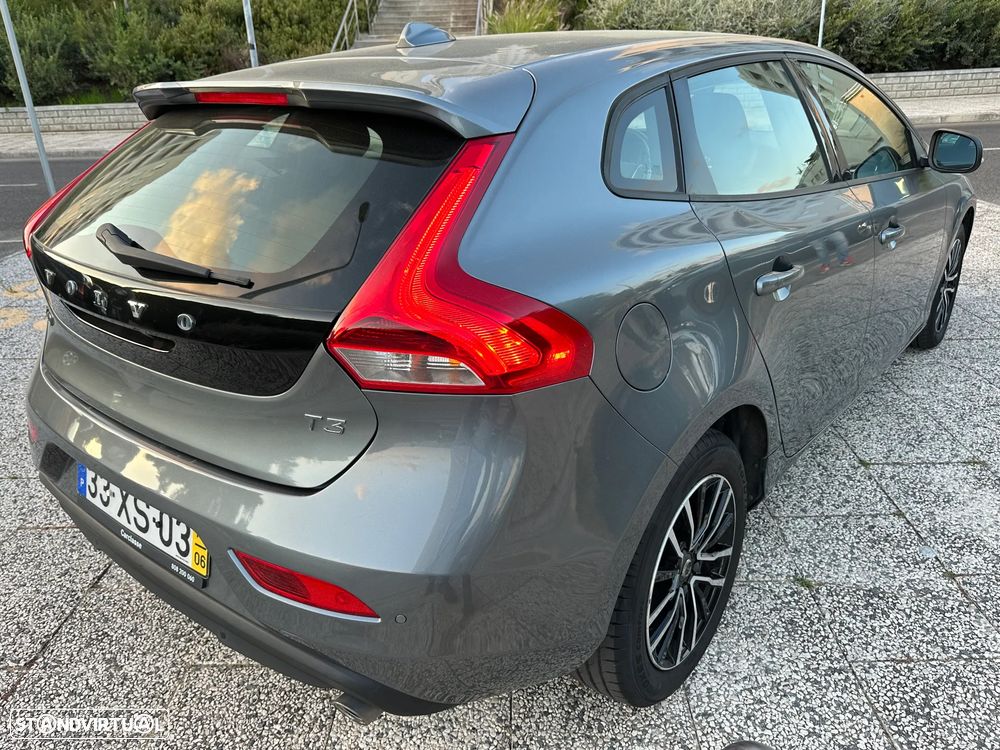 Volvo V40 1.5 T3 Sport Edition Geartronic - 21