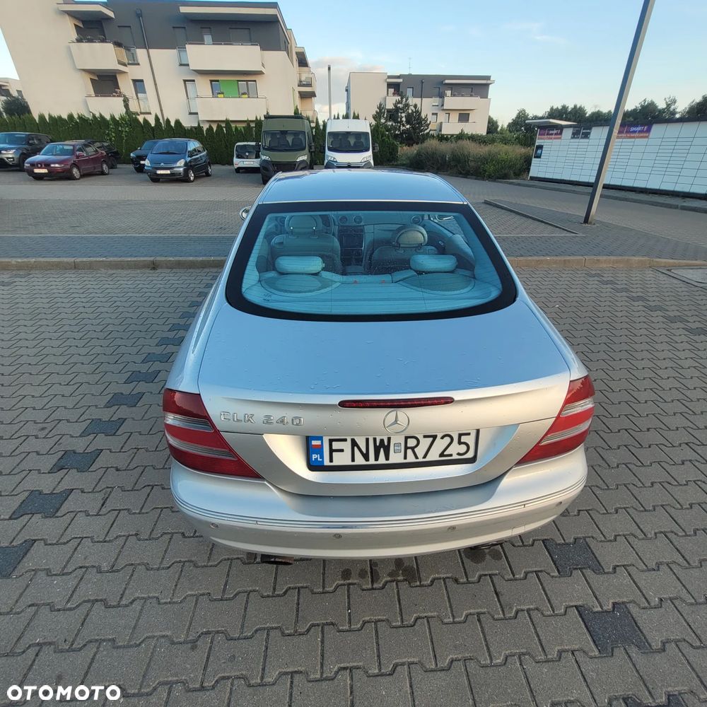Mercedes-Benz CLK - 6