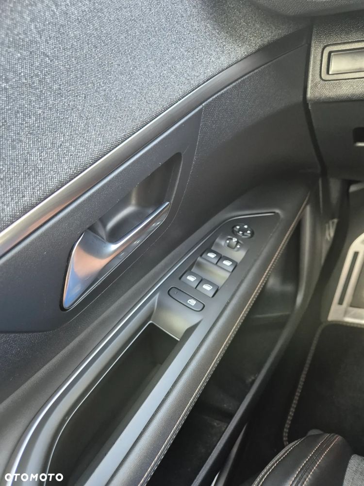 Peugeot 3008 1.2 PureTech GT S&S - 25