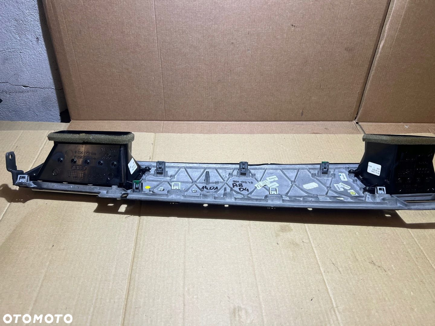 AUDI A8 D4 LISTWA DEKOR DESKI 4H1857212 L4H000011S - 3