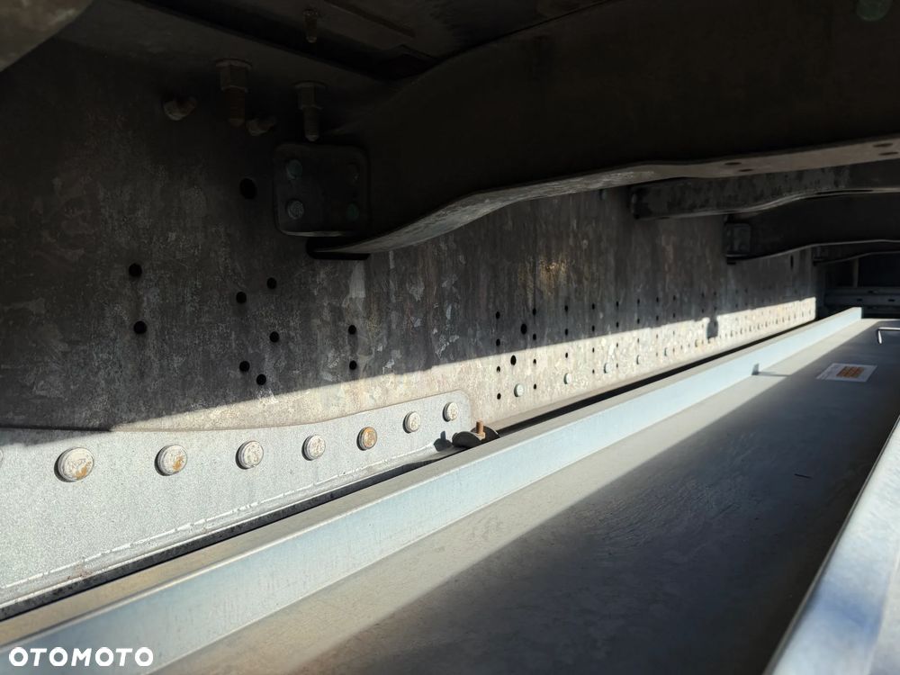 Schmitz Cargobull FIRANKA STANDARD / OPONY JAK NOWE / OŚ PODNOSZONA / KOSZ PALETOWY / PIĘKNY STAN / DESKI ALUMINIOWE / DWA KOŁA ZAPASOWE / DO WYBORU 20 SZTUK !! - 12