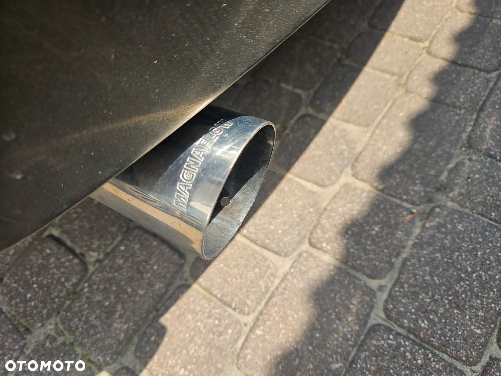 Ford Mustang 3.8 V6 - 14