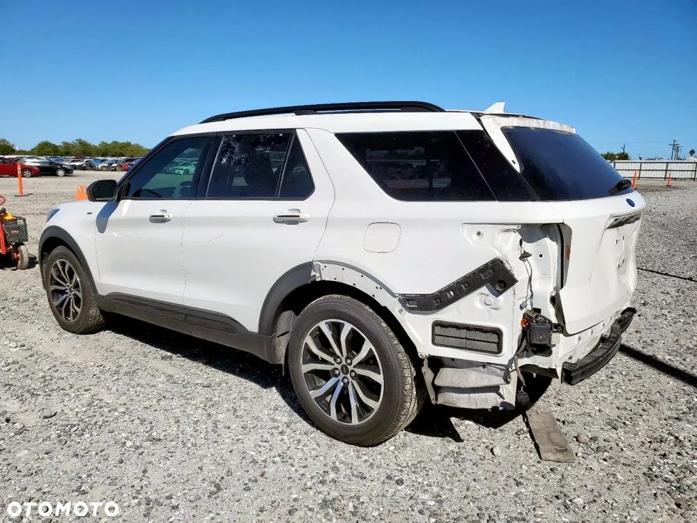 Ford Explorer EcoBoost Plug-in Hybrid PLATINUM - 3