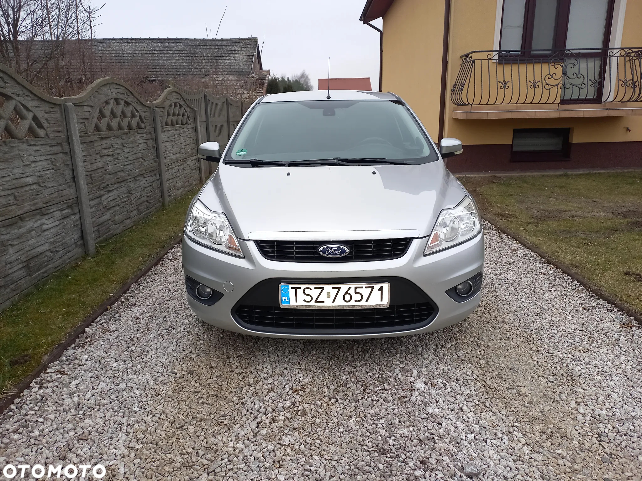 Ford Focus 1.6 16V Ambiente - 3