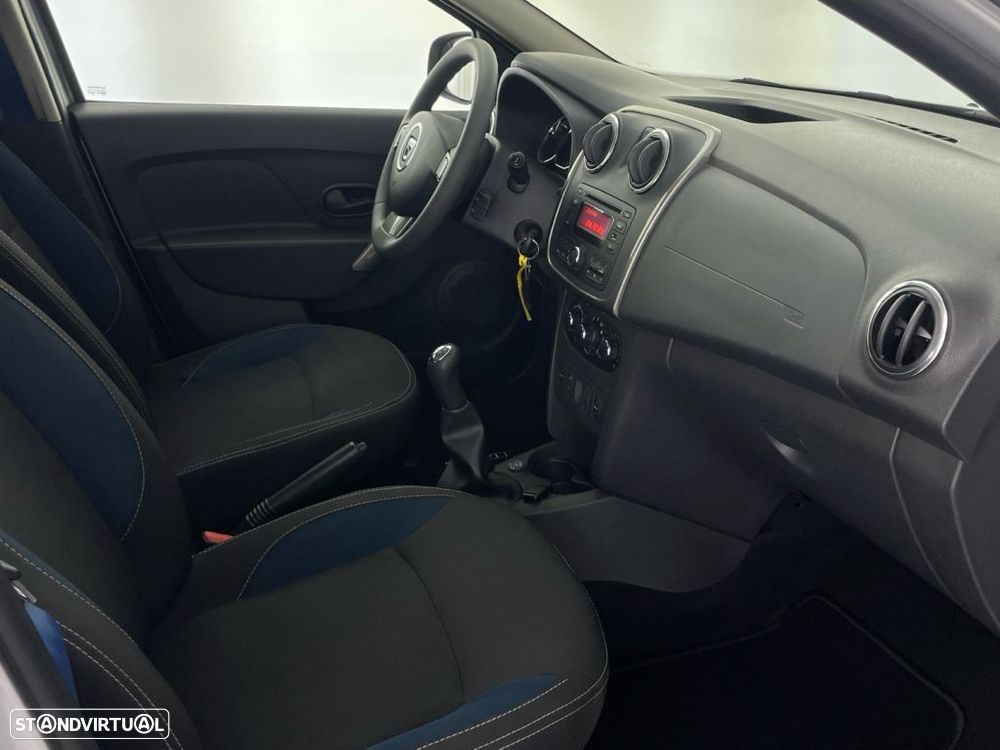 Dacia Sandero - 23