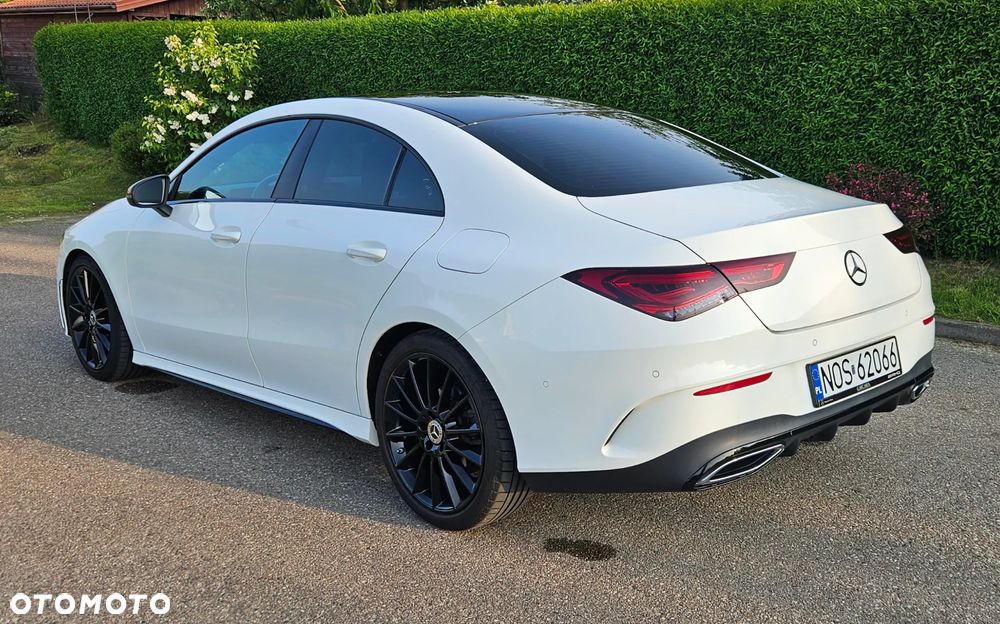Mercedes-Benz CLA 180 d 7G-DCT AMG Line - 4