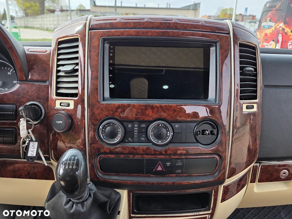 Mercedes-Benz Sprinter - 27