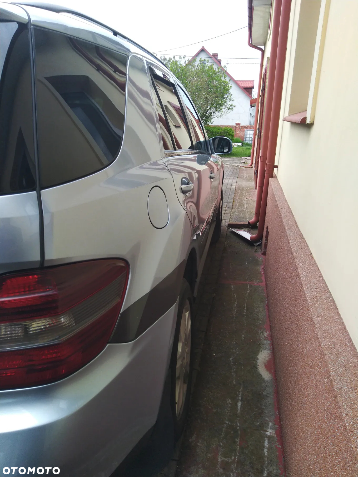 Mercedes-Benz ML 350 4MATIC 7G-TRONIC - 11