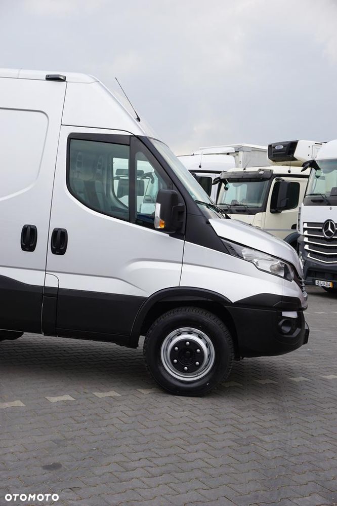 Iveco / DAILY / 70C18 / 3,0 - 180 KM / HI - MATIC / MAXI / 91 000 KM - 37