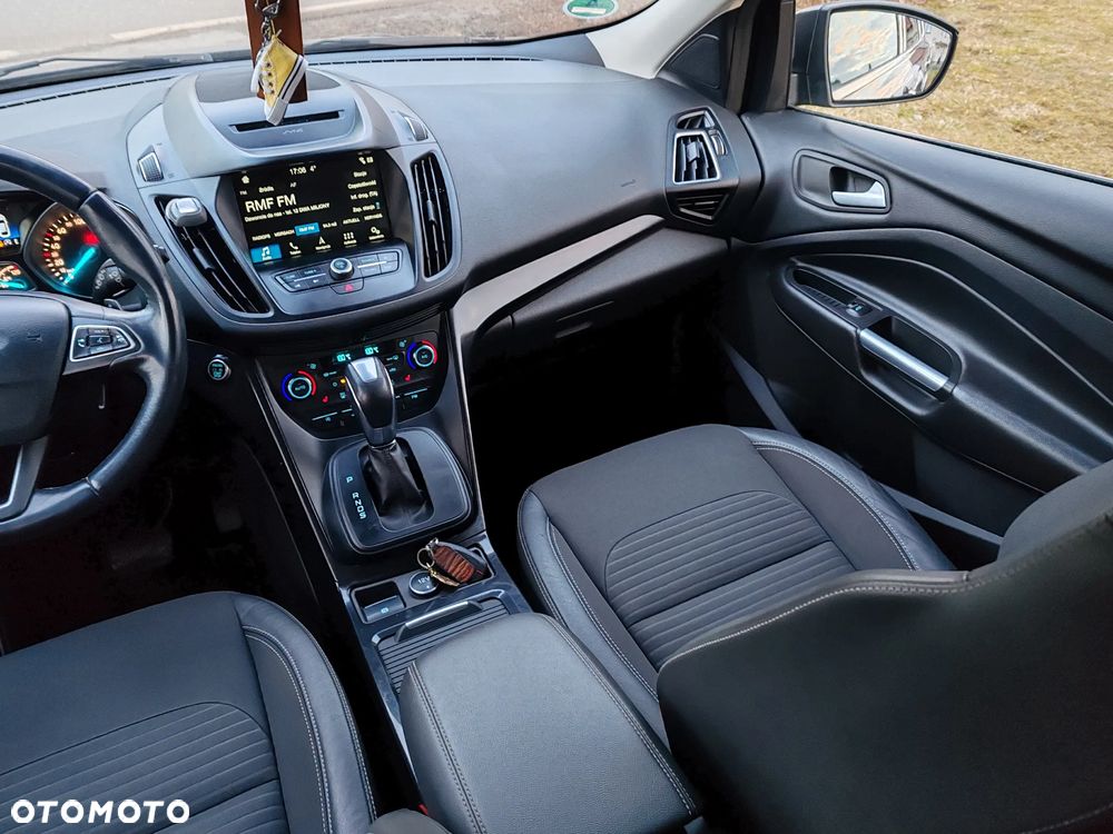 Ford Kuga 2.0 TDCi AWD Titanium - 31