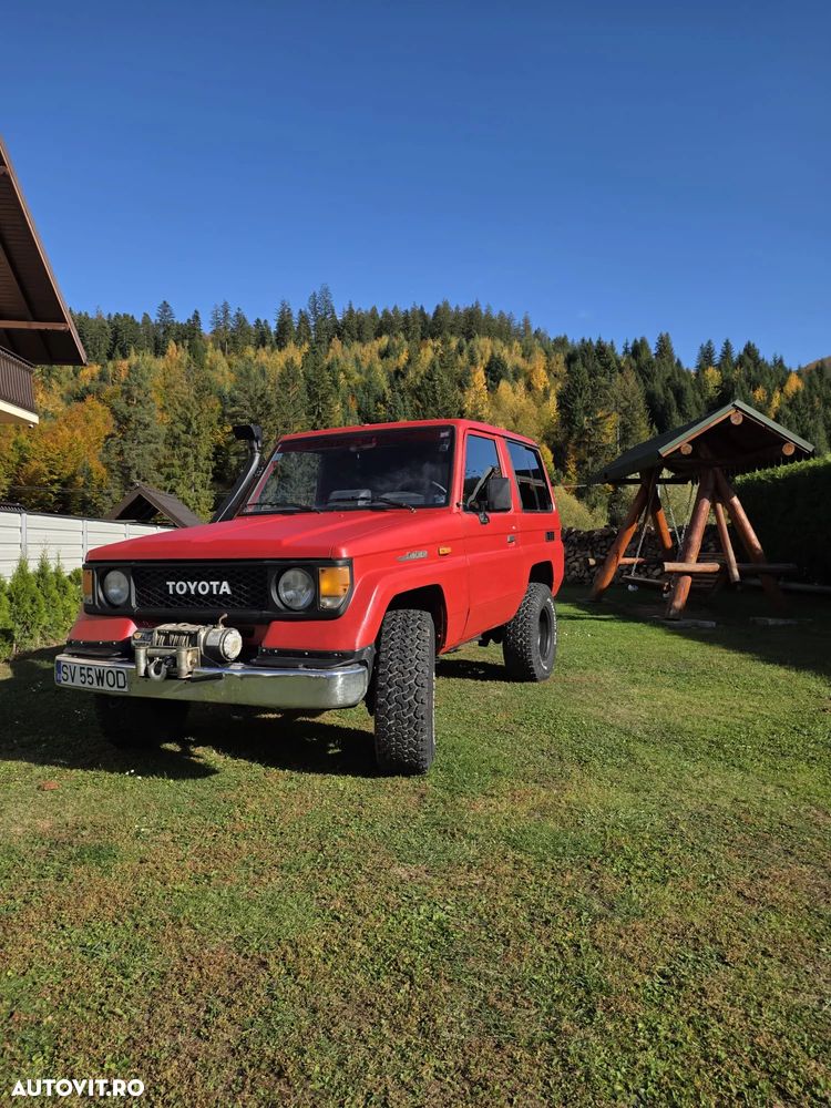 Toyota Land Cruiser - 1