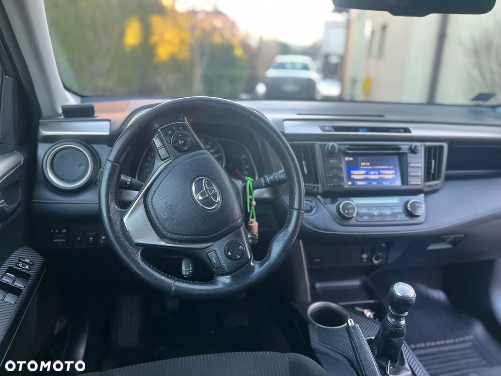 Toyota RAV4 2.0 D-4D Active - 8