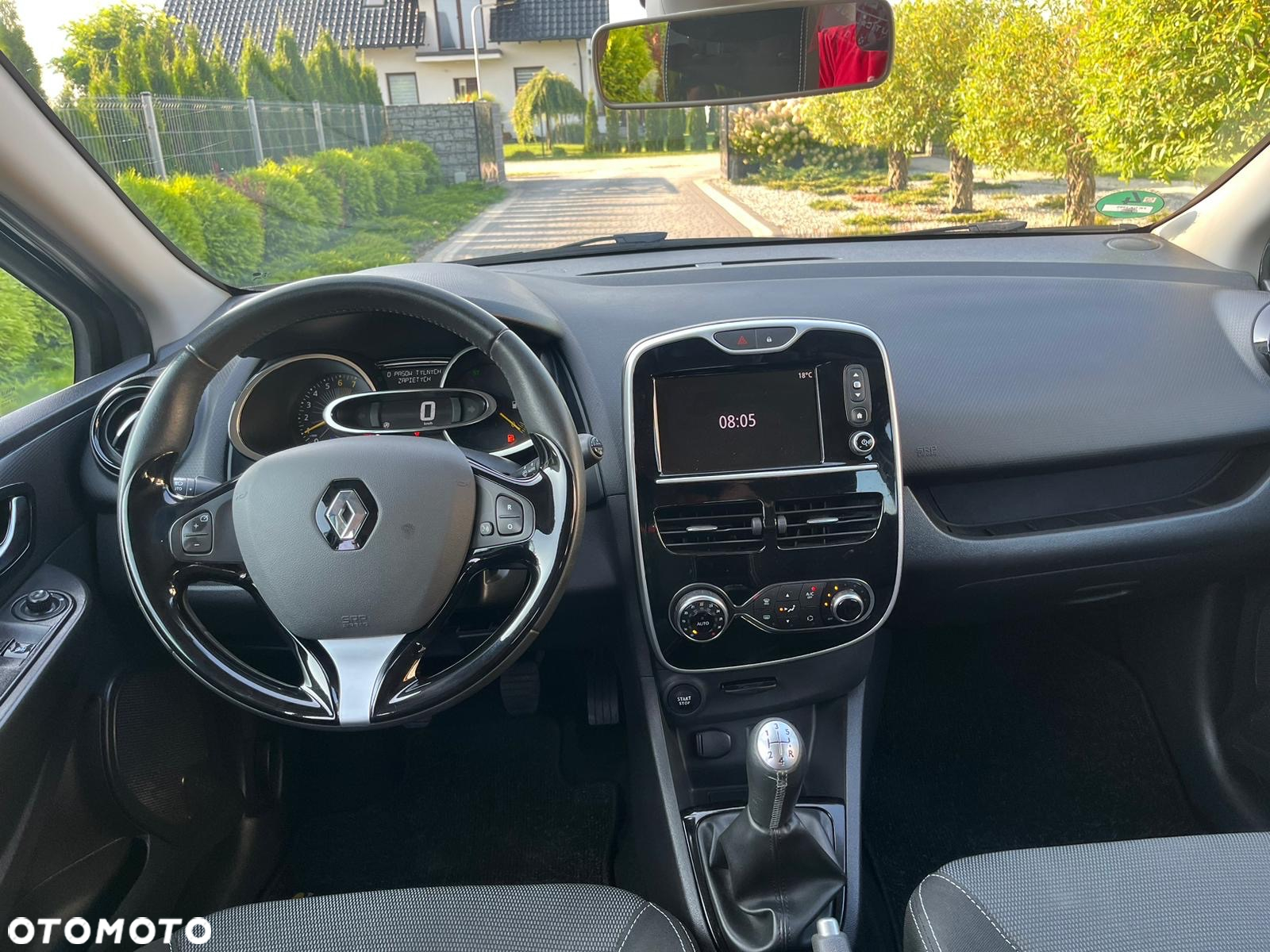 Renault Clio - 7