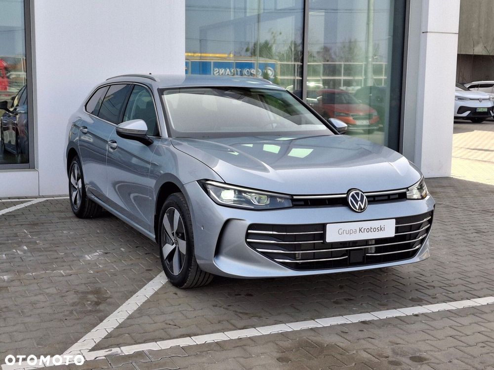 Volkswagen Passat - 4