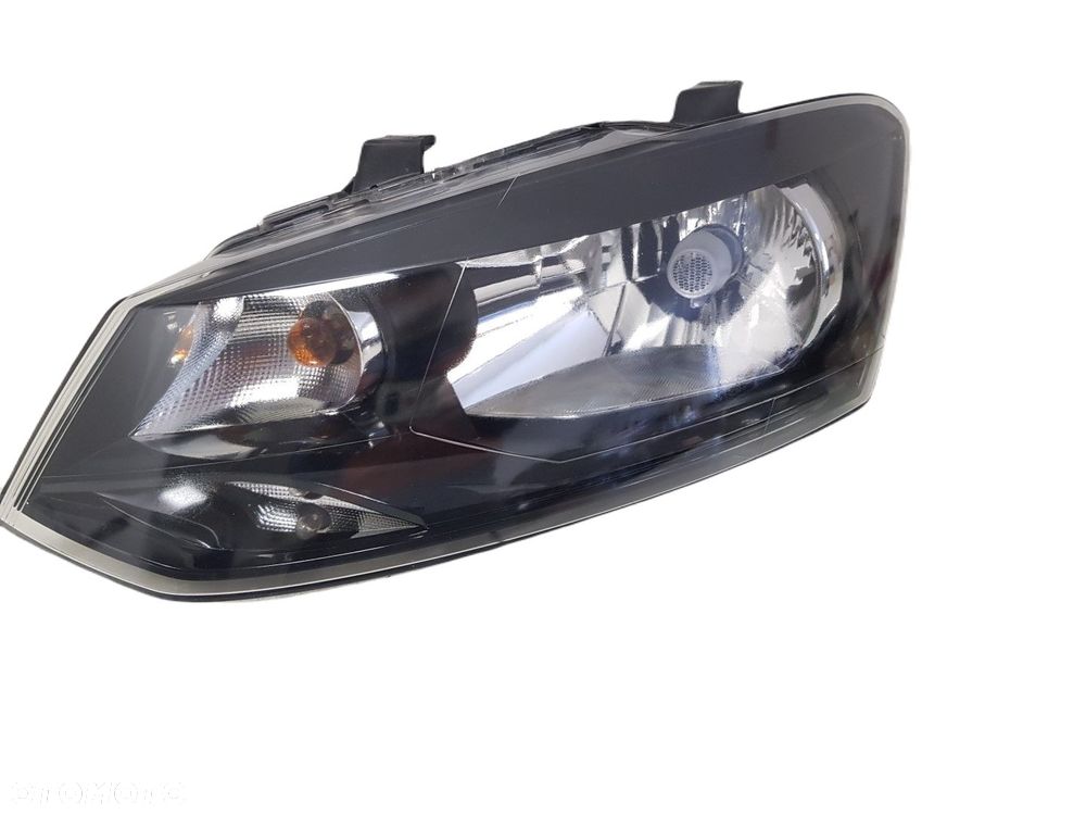 VW POLO 6R 6R0 08-13 LAMPA LEWA PRZEDNIA PRZÓD ZWYKŁA REFLEKTOR 6R1941015E