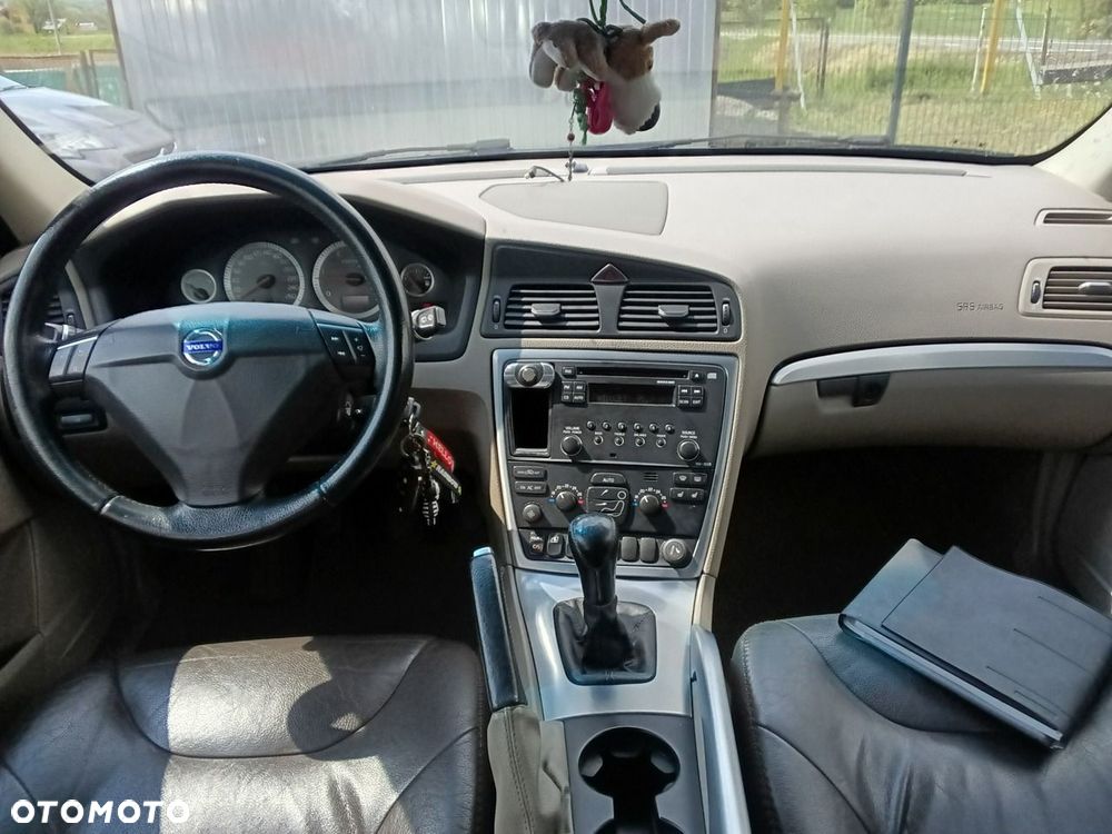 Volvo XC 70 - 8