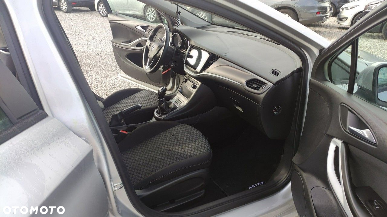 Opel Astra - 10