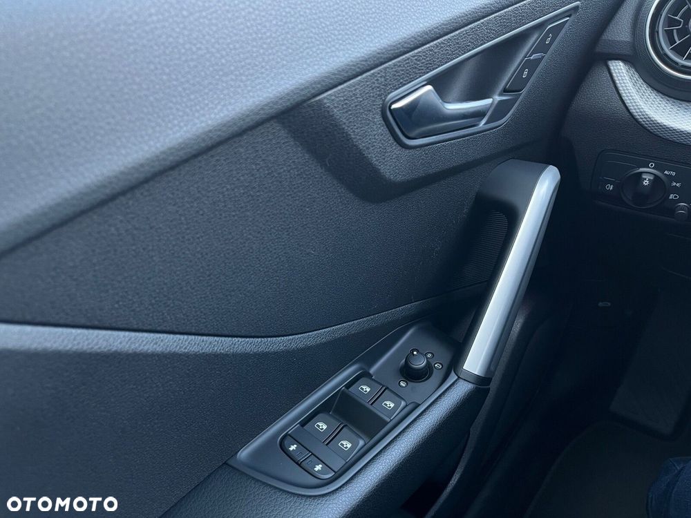 Audi Q2 35 TFSI S tronic - 16