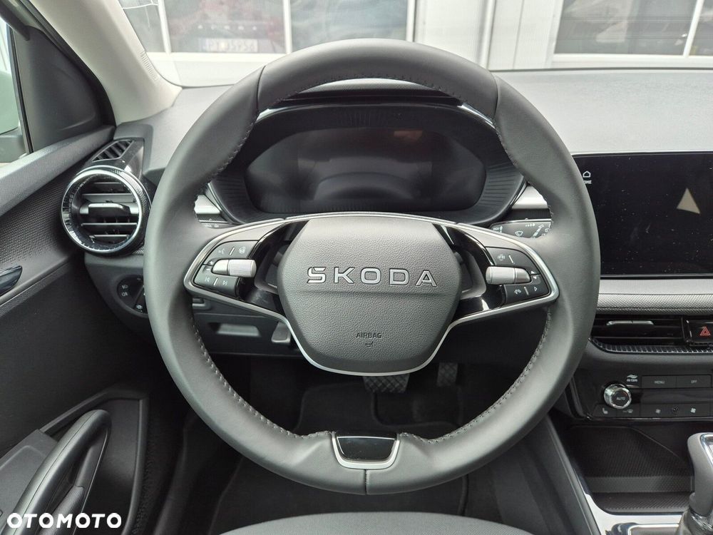 Skoda Fabia 1.0 TSI Drive DSG - 33
