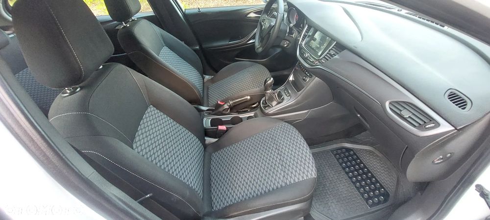 Opel Astra - 28