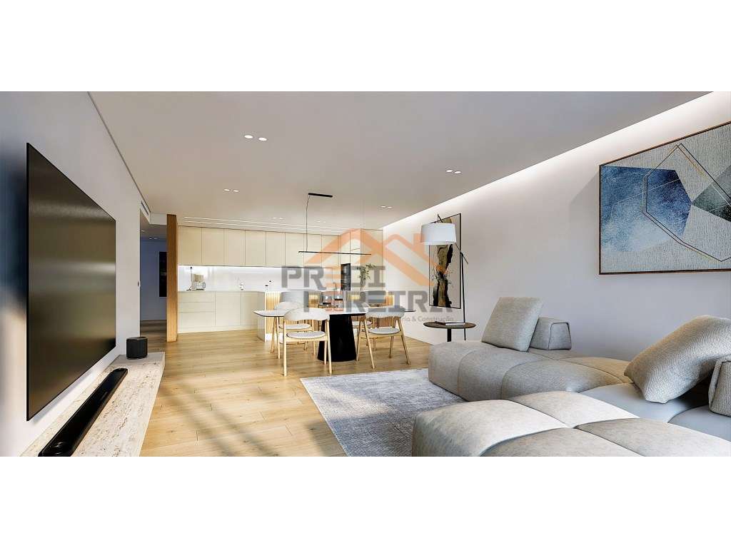 Apartamento T3, com varanda e parqueamento para duas viaturas, situ... - Grande imagem: 2/33