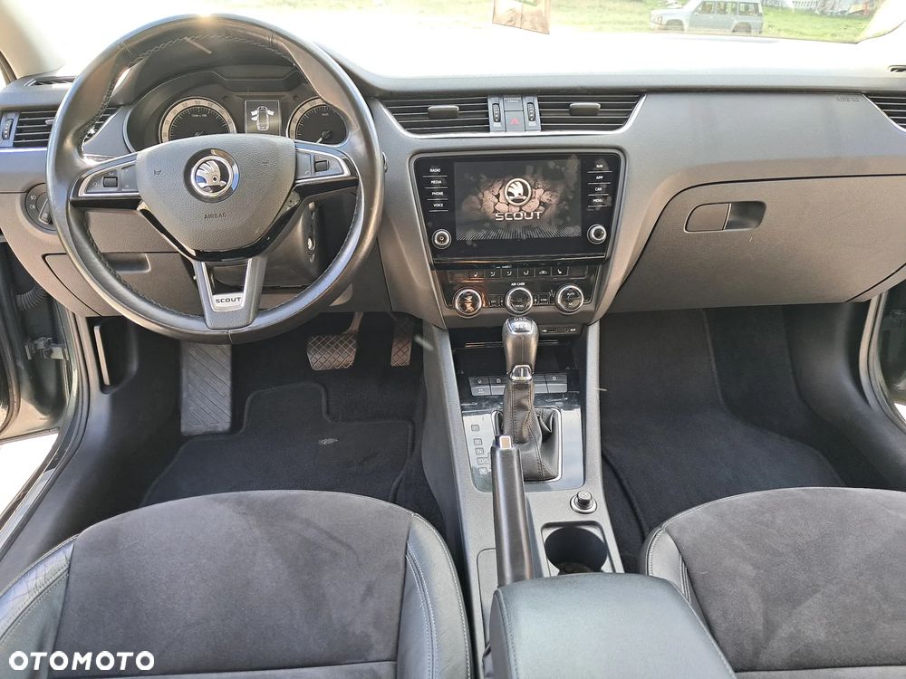 Skoda Octavia 2.0 TDI (Green tec) 4x4 DSG Scout - 13