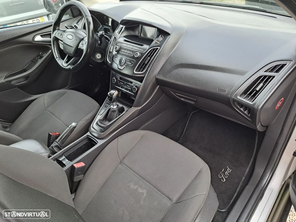 Ford Focus 1.5 TDCi Trend+ - 11