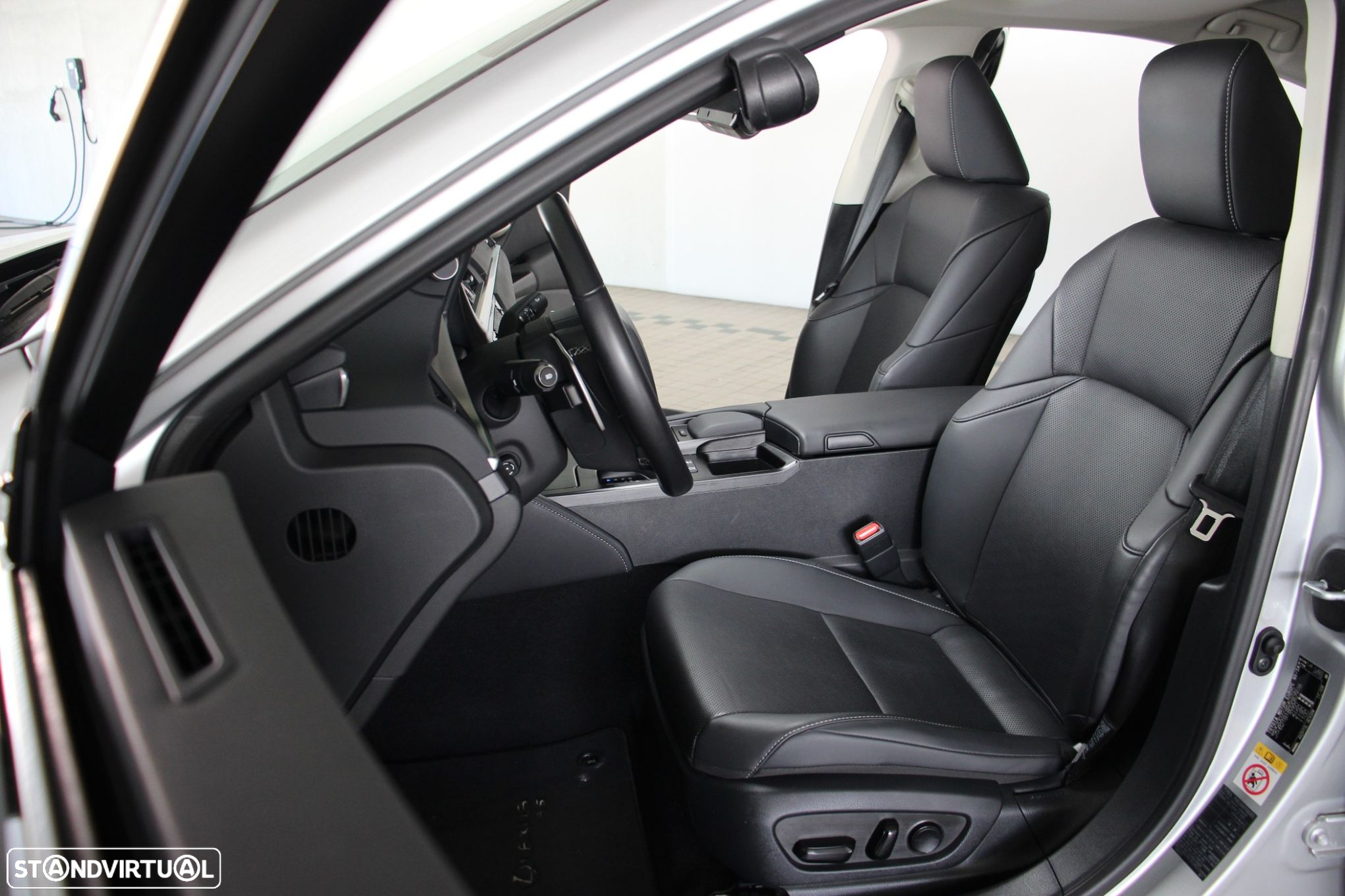 Lexus ES 300h - 6