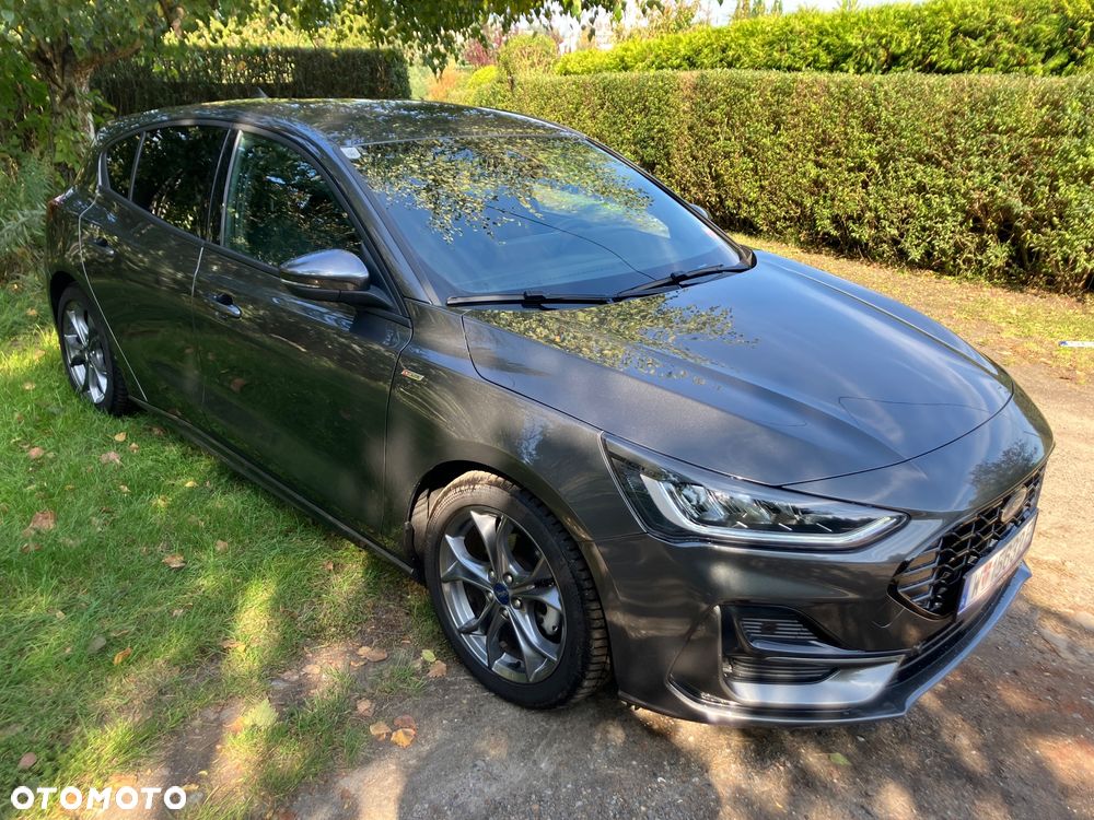 Ford Focus 1.0 EcoBoost Hybrid ST-LINE X - 4