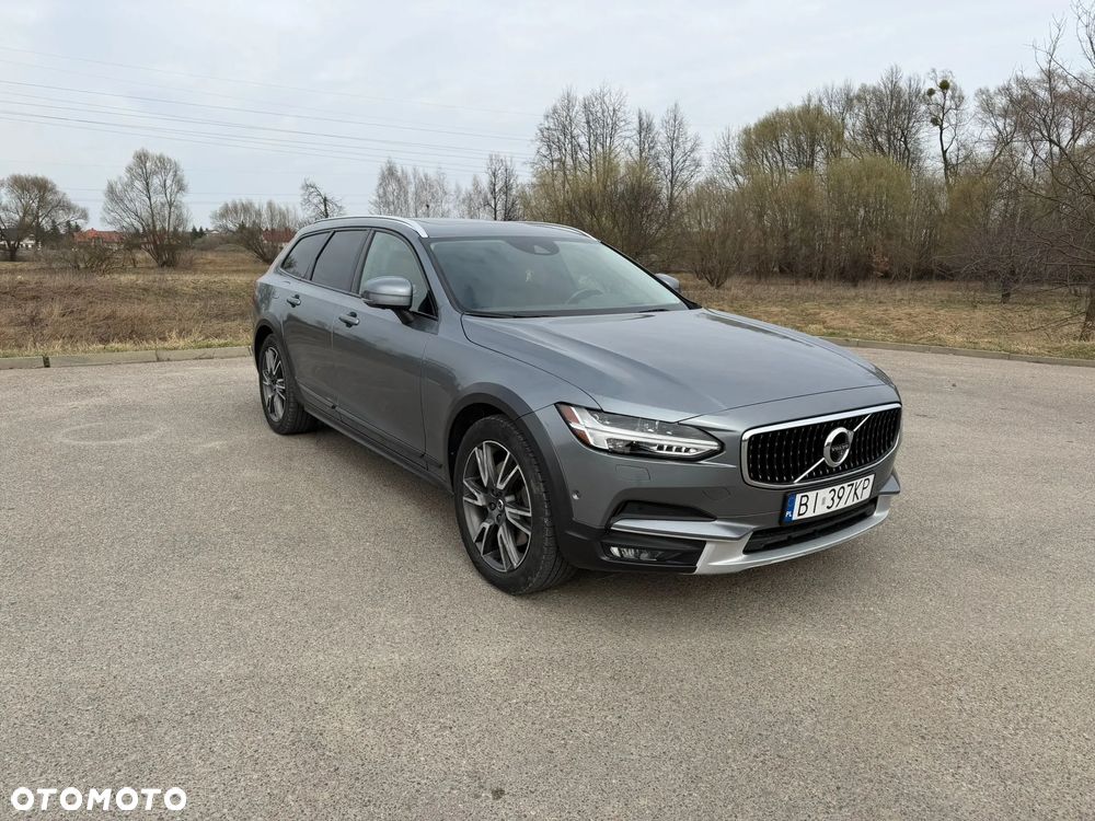 Volvo V90 Cross Country T6 AWD - 1