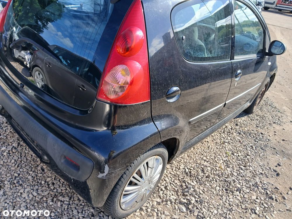 PEUGEOT 107 EXZ 08R fotel fotele kanapa deska kokpit podsufitka boczek boczki klamka podłokietnik - 2