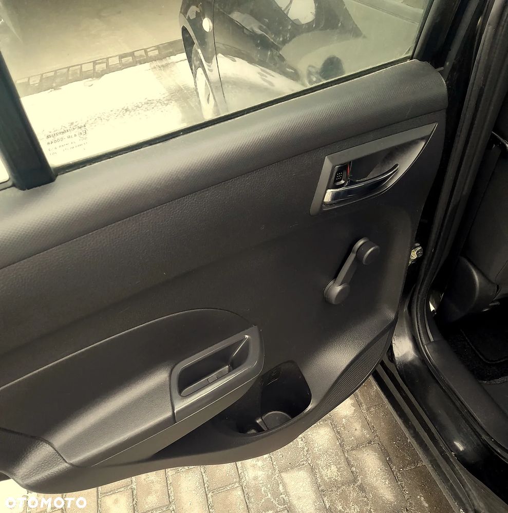 Suzuki Swift 1.2 X-TRA - 36