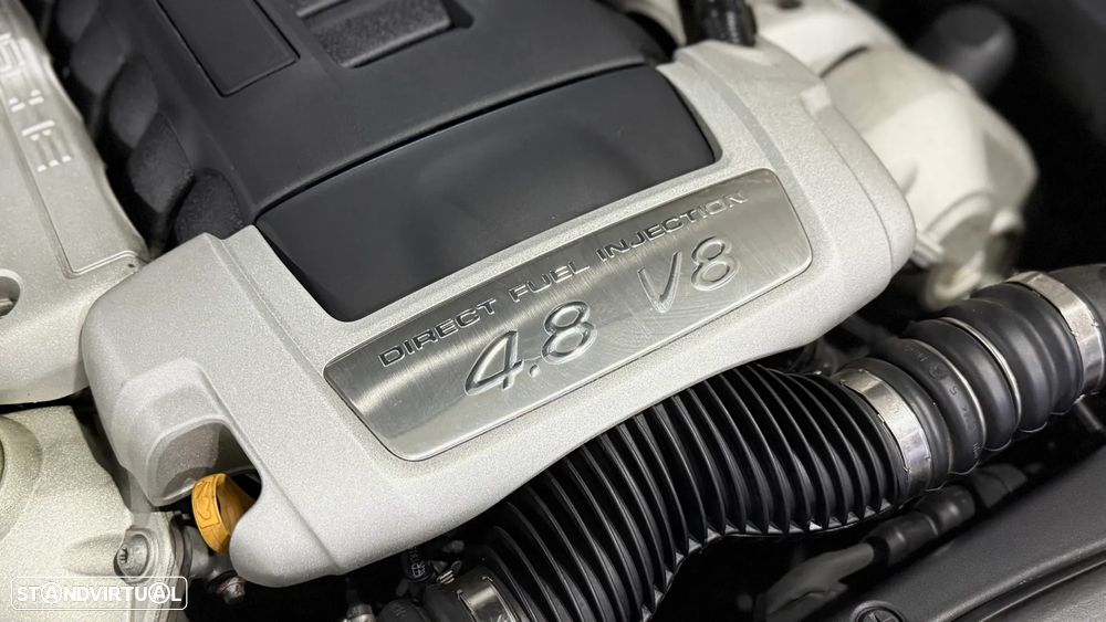 Porsche Cayenne Turbo - 40