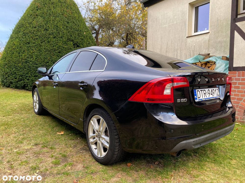 Volvo S60 - 4