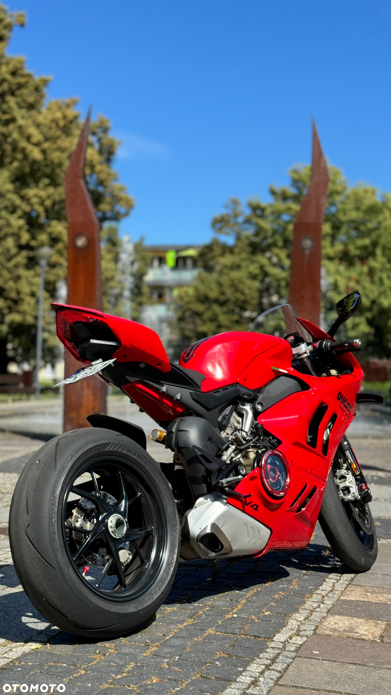 Ducati Panigale V4 - 4