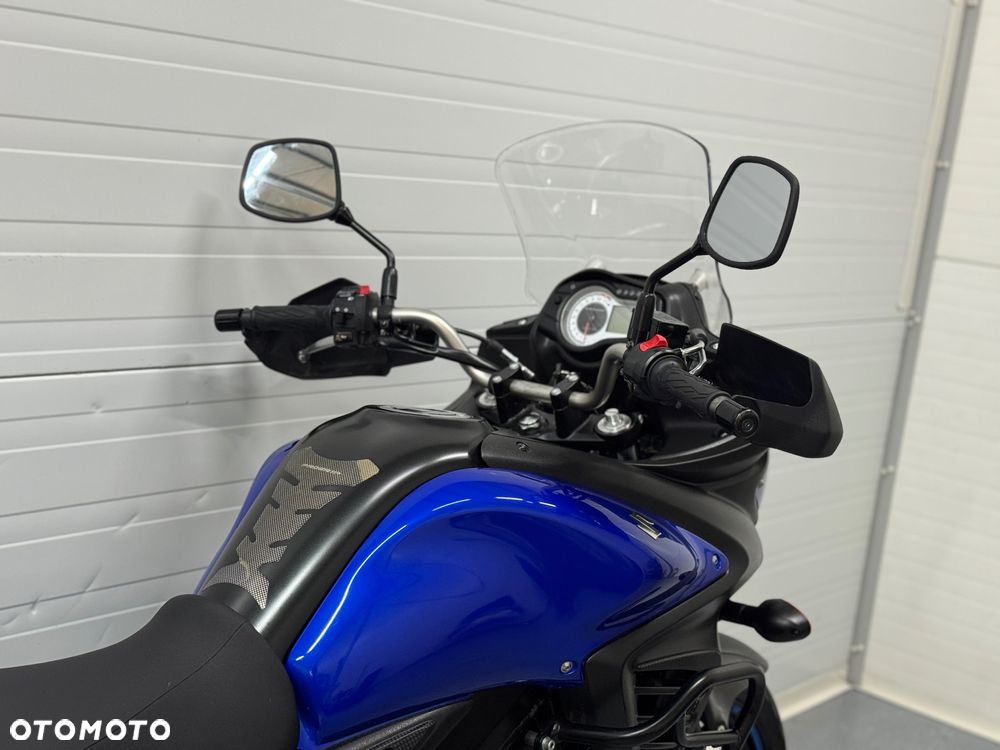 Suzuki V-STROM - 12