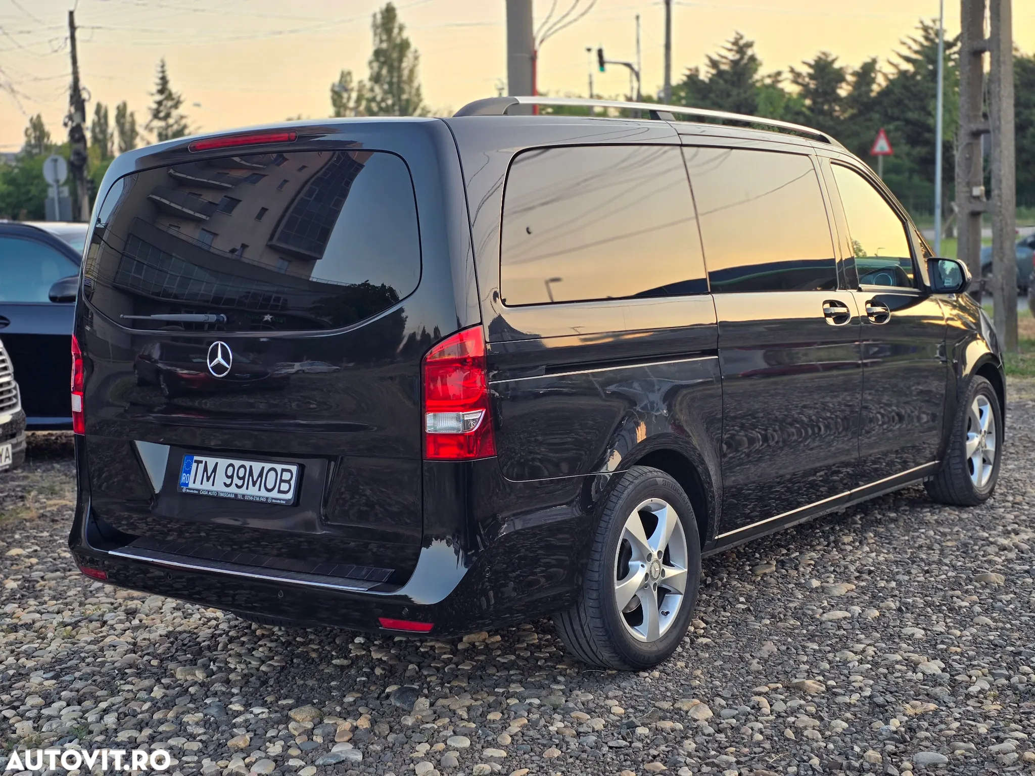 Mercedes-Benz V 220 CDI lang 7G-TRONIC Avantgarde Edition - 4