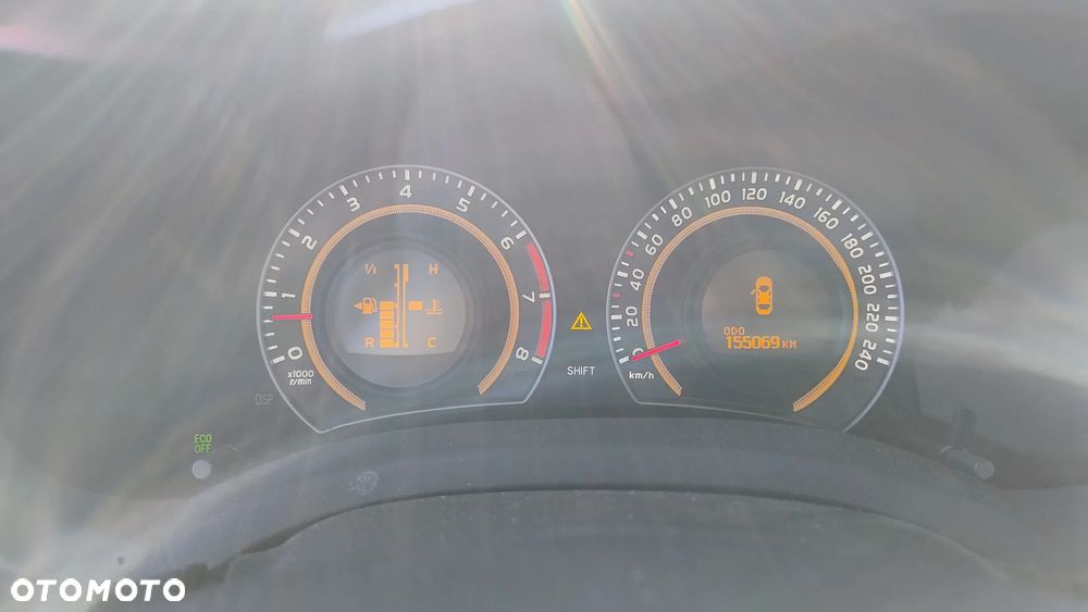 Toyota Auris 1.33 VVT-i Terra - 7